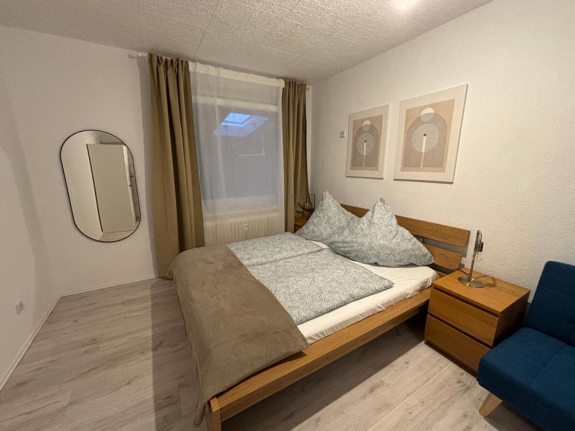140Qm - 4 Zimmer- Parkplatz - Autobahn - Blauer See - Mallibase Apartments Garbsen Kültér fotó